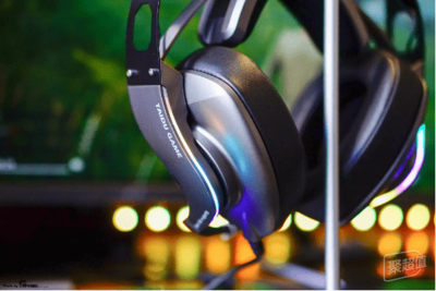 態度決定高度 鈦度領航者游戲耳機，電子競技的聽覺革命